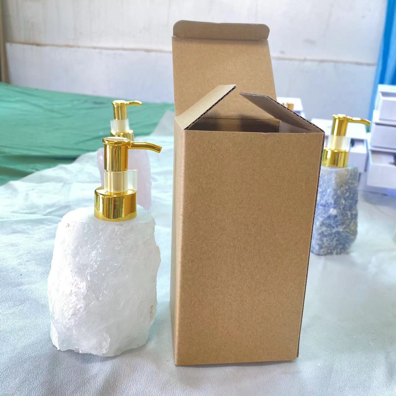 Light luxury, Nordic-style natural pink crystal press bottle — high-end jade. - 17