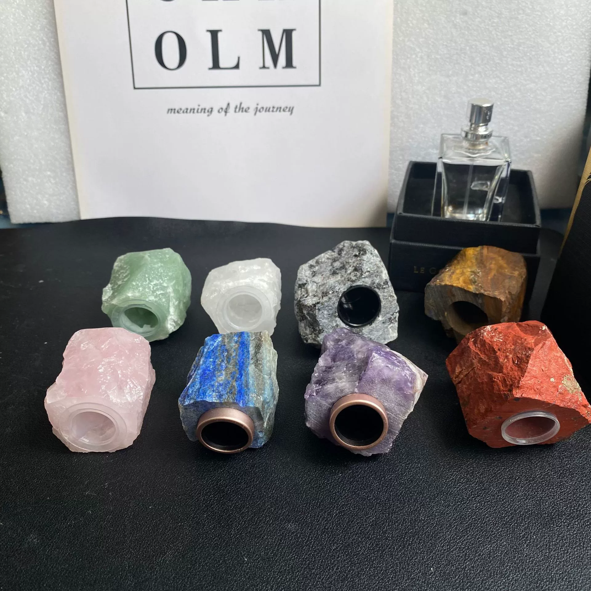 Raw Crystal Stone Cap & Gemstone Aromatherapy Perfume Bottle