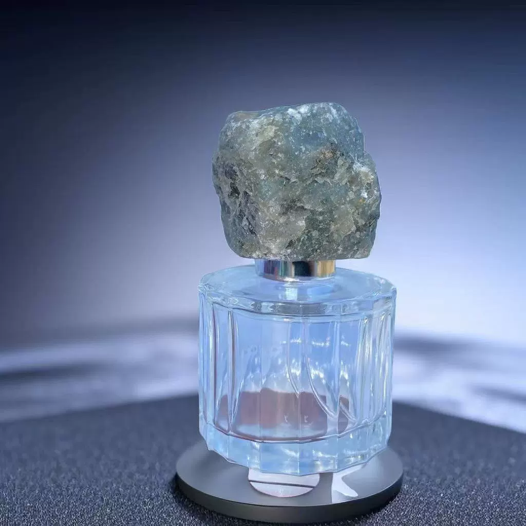Raw Crystal Stone Cap & Gemstone Aromatherapy Perfume Bottle - 16