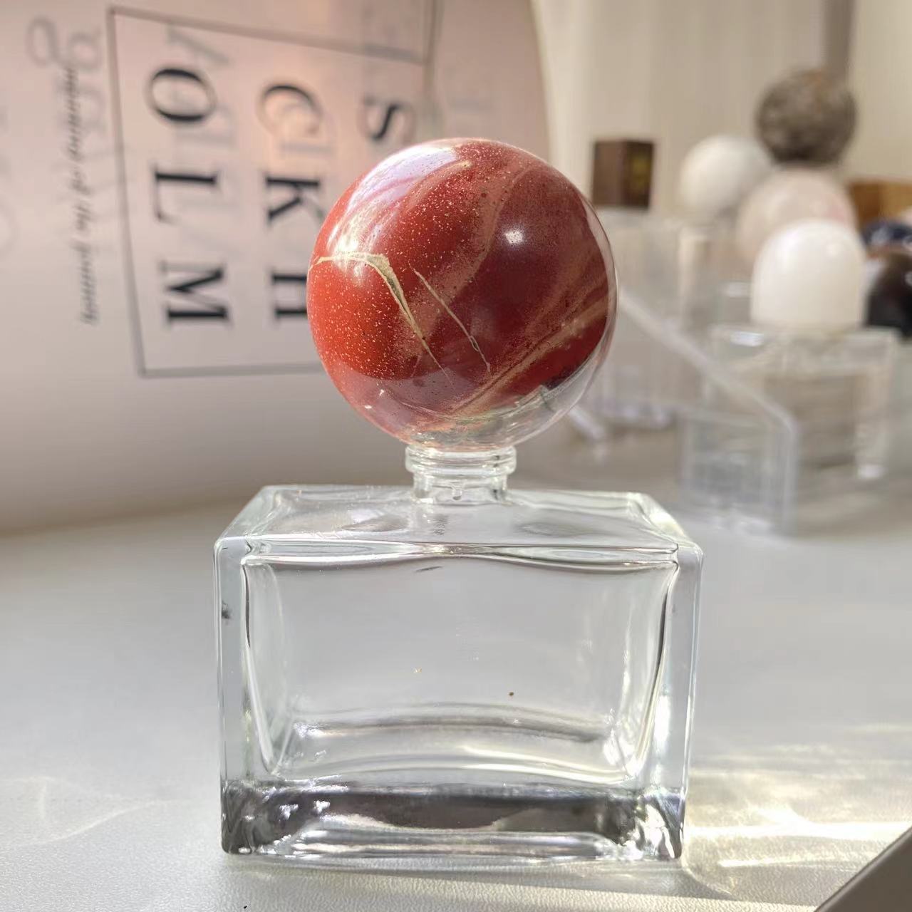 Raw stone pink crystal / amethyst spherical cap for perfume and aromatherapy bottles. - 4