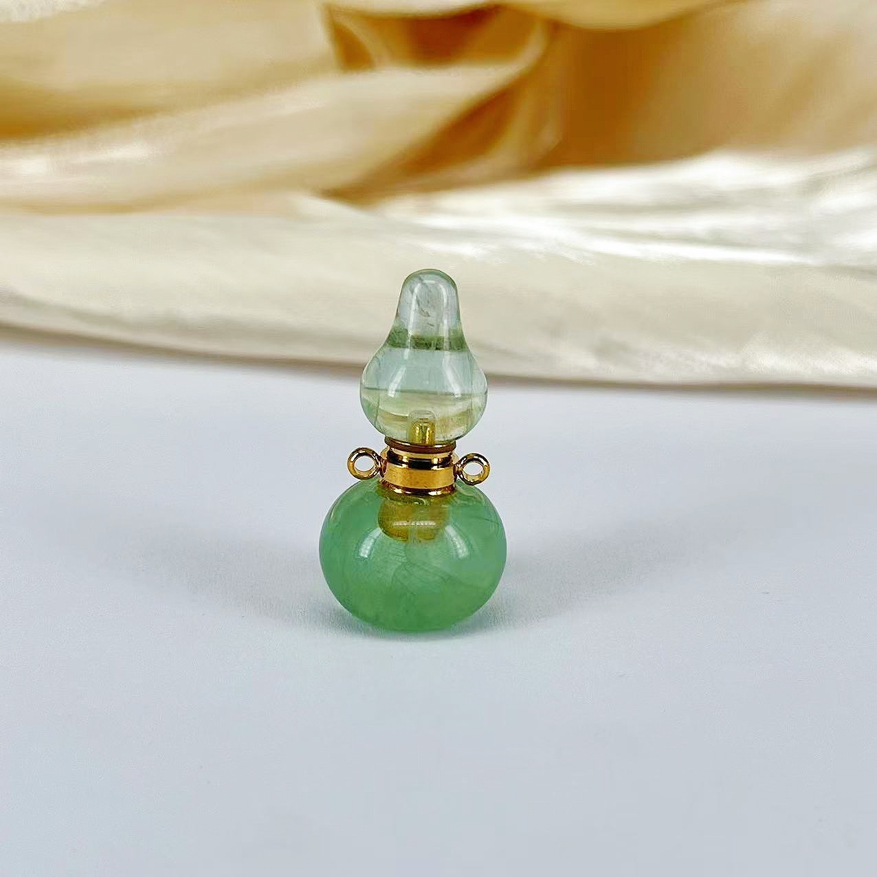 Cinnabar Gourd Perfume & Oil Pendant - 6