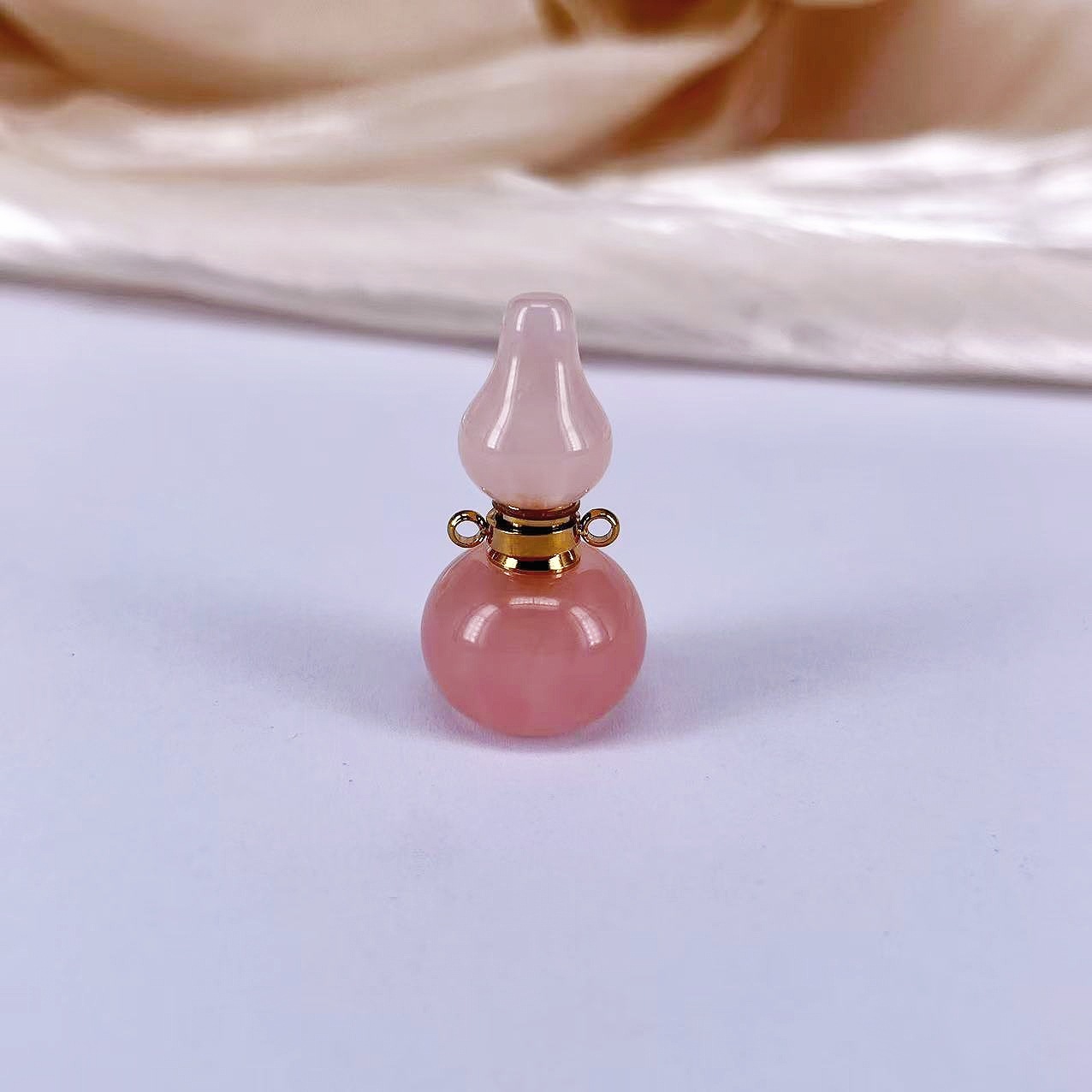 Cinnabar Gourd Perfume & Oil Pendant